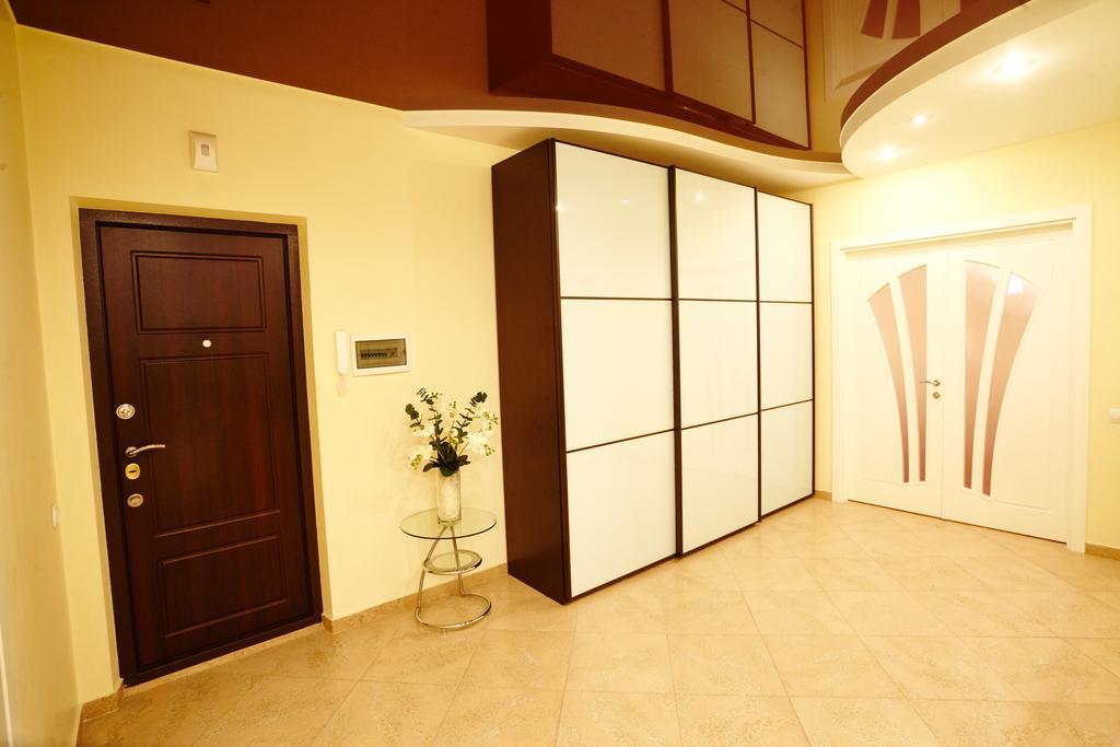 Luxury Apartment In New Building تشيسيناو المظهر الخارجي الصورة